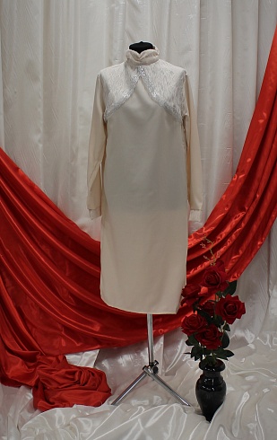 Платье женское белым с гипюром 1932
